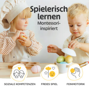 Zwei Kinder spielen mit bunten Holz Spielzeug Eier von Merle Toys – Montessori-inspiriertes Kinderküchen Zubehör aus Holz ab 2 Jahren fördert soziale Kompetenzen und Feinmotorik.